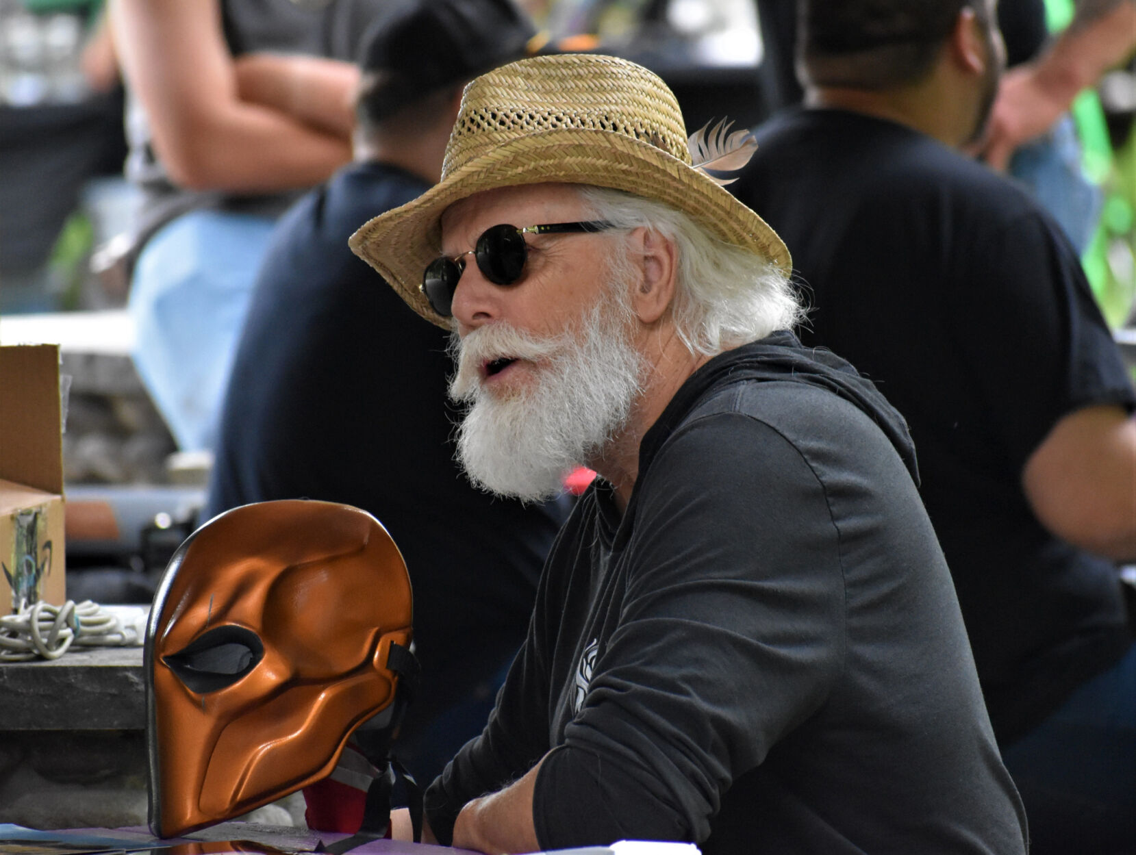 Comic-con gathering draws fans, cosplayers